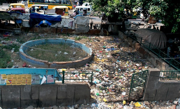 Chikungunya, dengue outbreak in Delhi: How MCDs have failed in keeping the city clean Chikungunya, dengue outbreak in Delhi: How MCDs have failed in keeping the city clean