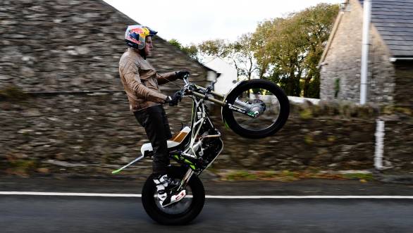 Video worth watching: Dougie Lampkin wheelies around the entire Isle of Man TT course Video worth watching: Dougie Lampkin wheelies around the entire Isle of Man TT course