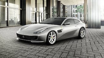 2016 Paris Motor Show: Ferrari GTC4 Lusso T unveiled