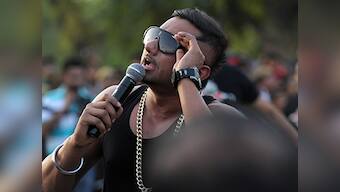 Yo Yo Honey Singh will return to Bollywood with remix of Hans Raj Hans' Dil Chori Sadda Ho Gaya for T-Series