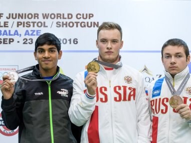 Silver medalist Anmol of India (L) at the ISSF Junior Shooting World Cup. Image courtesy: issf-sports.org
