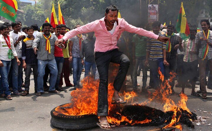 Cauvery issue: Protests rage across Karnataka against Supreme Court directive