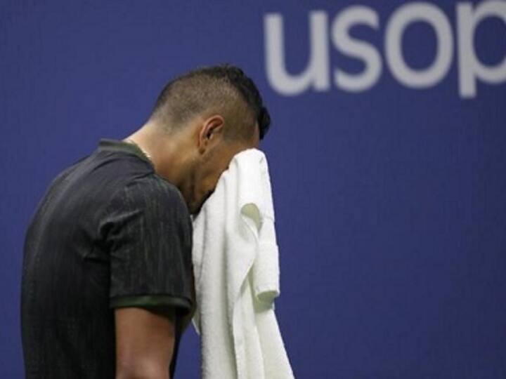 Painful hip injury forces tearful Nick Kyrgios out of US Open 2016