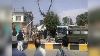 Pakistan twin suicide blasts: 18 killed, 52 people wounded in Mardan's district court