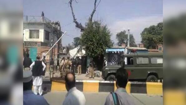 Pakistan twin suicide blasts: 18 killed, 52 people wounded in Mardan's district court