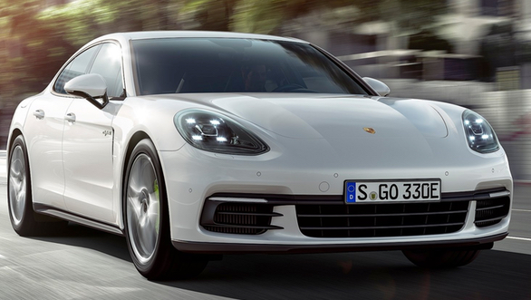 2016 Paris Motor Show: Porsche Panamera 4 E-Hybrid balances economy and performance 2016 Paris Motor Show: Porsche Panamera 4 E-Hybrid balances economy and performance
