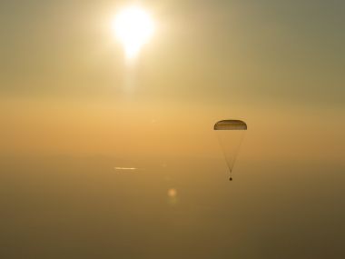 Record-setting American astronaut Jeff Williams, Russian colleagues return to Earth Record-setting American astronaut Jeff Williams, Russian colleagues return to Earth