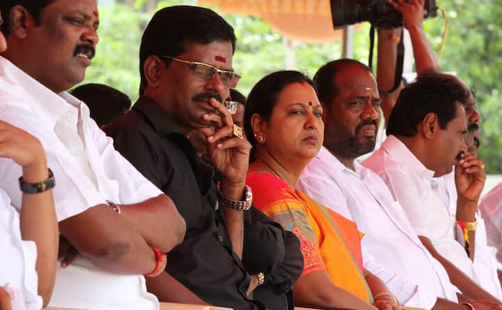 Tamil Nadu bandh over Cauvery dispute: Opposition leaders detained, normal life affected