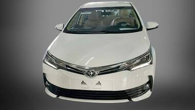 Spied: India-bound 2017 Toyota Corolla Altis facelift in Taiwan