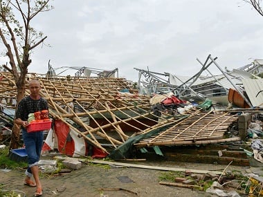 Typhoon Nock-Ten set to hit Philippines on 25 December