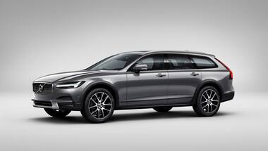 India-bound Volvo V90 Cross Country unveiled