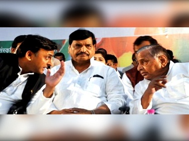 SP silver jubilee celebrations: Mulayam keeps mum as Akhilesh, Shivpal take potshots SP silver jubilee celebrations: Mulayam keeps mum as Akhilesh, Shivpal take potshots