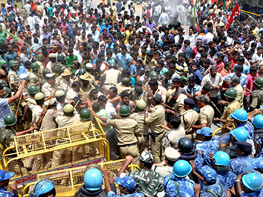 Cauvery water dispute: Karnataka government welcomes Centre's intervention to resolve issue Cauvery water dispute: Karnataka government welcomes Centre's intervention to resolve issue