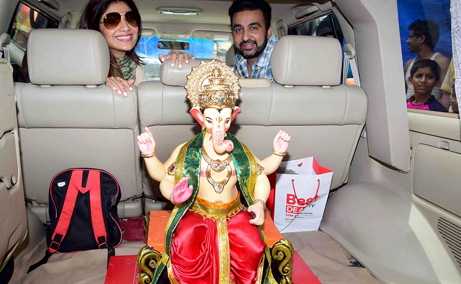 Bollywood actor Shilpa Shetty along with her husband Raj Kundra arrive at Murtikar Santosh Kambli Workshop in Chinchpokli to collect an idol of Ganesh for installation, in Mumbai. Solaris images Bollywood actor Shilpa Shetty along with her husband Raj Kundra arrive at Murtikar Santosh Kambli Workshop in Chinchpokli to collect an idol of Ganesh for installation, in Mumbai. Solaris images