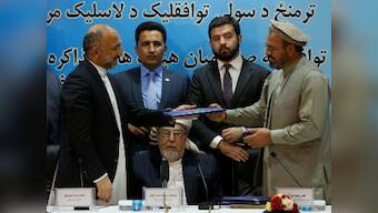 Afghan warlord Gulbuddin Hekmatyar signs peace pact with President