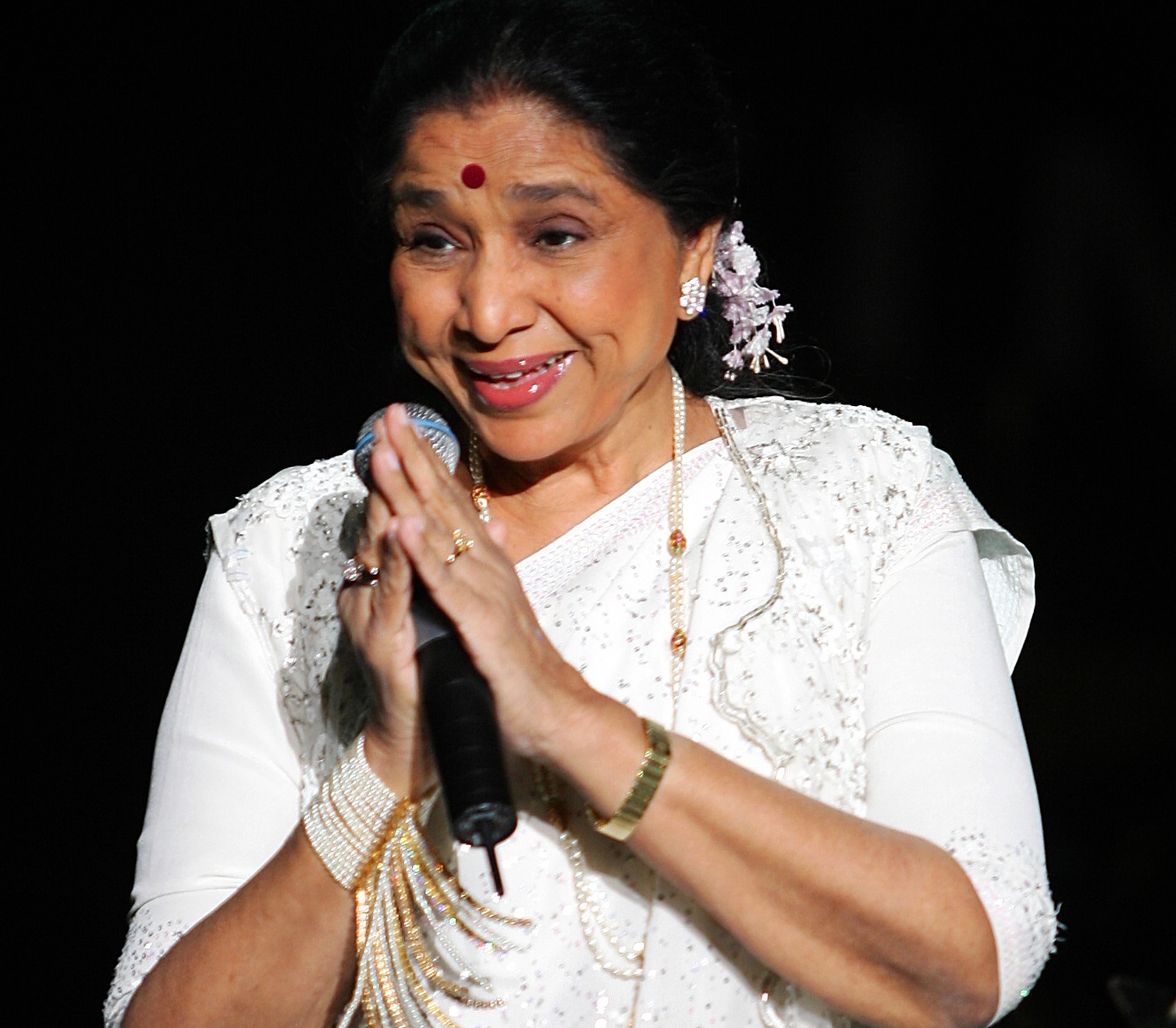 The definitive Asha Bhosle playlist: On her birthday, we present her remixed hits The definitive Asha Bhosle playlist: On her birthday, we present her remixed hits