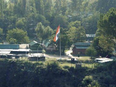 Uri attack aftermath: Army steps up vigil after 'war-like' situation develops along LoC Uri attack aftermath: Army steps up vigil after 'war-like' situation develops along LoC