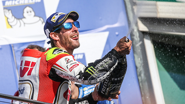 MotoGP 2016: Cal Crutchlow takes victory at Phillip Island MotoGP 2016: Cal Crutchlow takes victory at Phillip Island