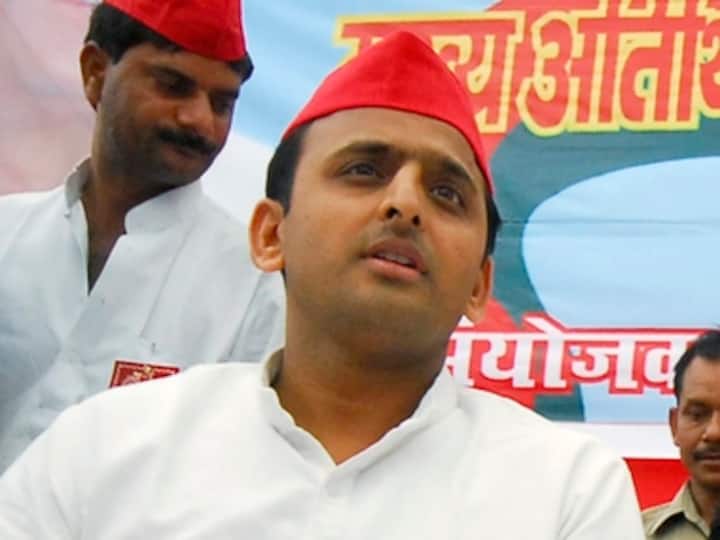 Samajwadi Party rift: CM Akhilesh Yadav skips meeting called by uncle Shivpal Samajwadi Party rift: CM Akhilesh Yadav skips meeting called by uncle Shivpal