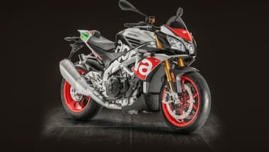 Image Gallery: 2017 Aprilia Tuono V4