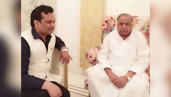 Samajwadi Party rift: Mulayam Singh Yadav aide hits out at Akhilesh's 'sycophants'