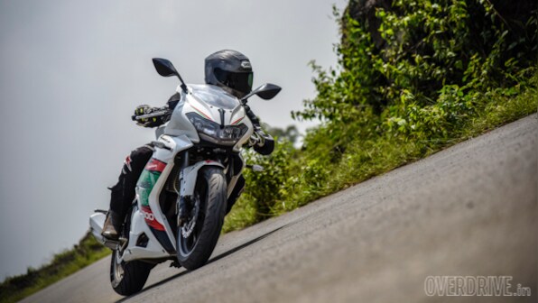 Benelli 302 R first ride review