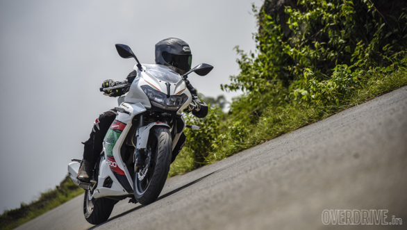 Benelli 302 R first ride review Benelli 302 R first ride review