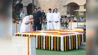 Gandhi Jayanti: Pranab Mukherjee, Narendra Modi lead tributes