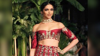 Deepika Padukone might star opposite Varun Dhawan in Shoojit Sircar's October?