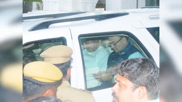 Amit Shah, Arun Jaitley visit Apollo Hospital to enquire about Jayalalithaa's health