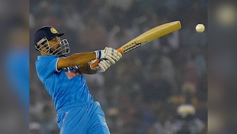 India vs New Zealand: MS Dhoni pulls off a masterstroke, rolls back the years in Mohali