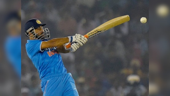 India vs New Zealand: MS Dhoni pulls off a masterstroke, rolls back the years in Mohali