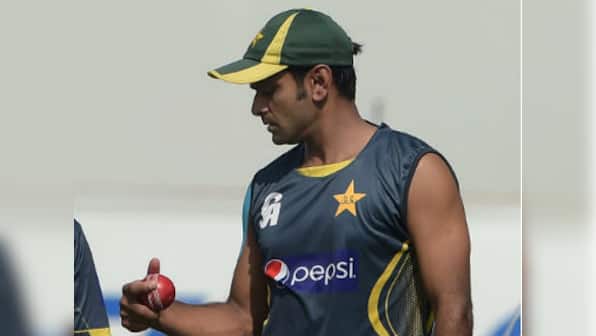 Mohammad Hafeez should give up bowling after ICC's suspension and focus only on batting, advises Pakistan legend Wasim Akram