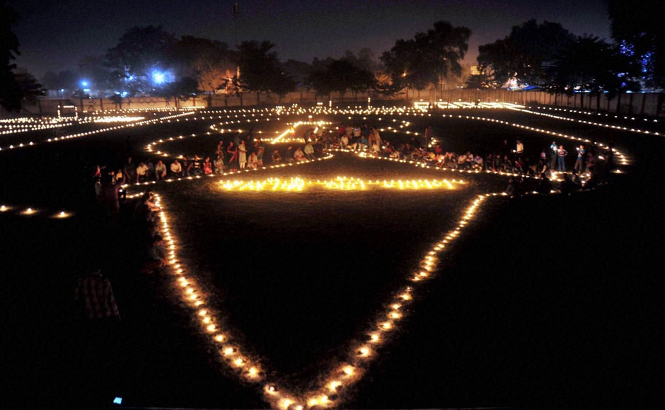 Amid tension on the border with Pakistan, Prime Minister Narendra Modi on Sunday saluted the valour of the armed forces and lauded their sacrifice while dedicating the festival of Diwali to them. (Photo: PTI) Amid tension on the border with Pakistan, Prime Minister Narendra Modi on Sunday saluted the valour of the armed forces and lauded their sacrifice while dedicating the festival of Diwali to them. (Photo: PTI)