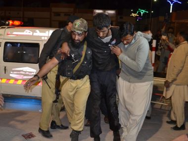 Pakistan shooting: Gunmen kill four members of Shia family, driver near Quetta Pakistan shooting: Gunmen kill four members of Shia family, driver near Quetta