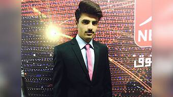 Pakistani chai wala turns fashion wala; bags modeling project from online shopping store