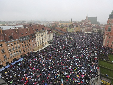 Poland parliament rejects abortion ban even as thousands of women stage massive protests Poland parliament rejects abortion ban even as thousands of women stage massive protests