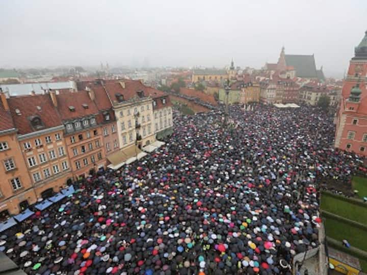 Poland parliament rejects abortion ban even as thousands of women stage massive protests