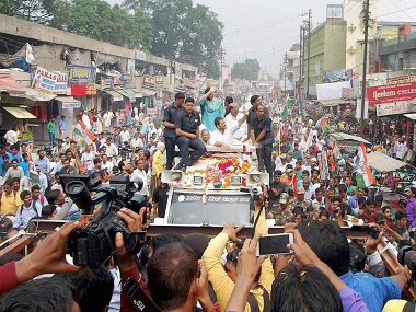 Rahul Gandhi slams PM Modi on black money, asks govt to waive debt for farmers Rahul Gandhi slams PM Modi on black money, asks govt to waive debt for farmers