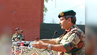 Former 15 Corps commander Lt Gen Satish Dua takes over as CISC chief