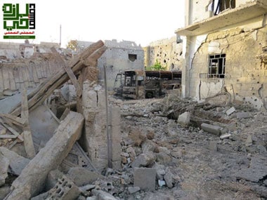 Syria: Russia announces humanitarian pause amid firing in Aleppo