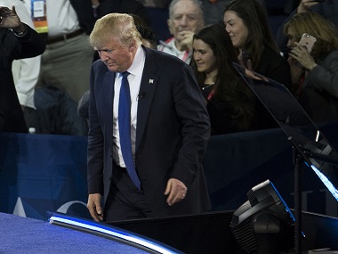 US Justice Dept trying hard to protect Hillary in email controversy: Trump US Justice Dept trying hard to protect Hillary in email controversy: Trump