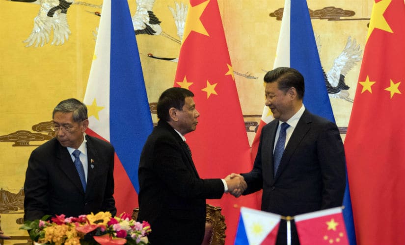 Philippines President Rodrigo Duterte meets Xi jinping, announces separation from US