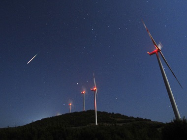 Wind power tariff at record low of Rs 3.46; green future awaits India, says minister Wind power tariff at record low of Rs 3.46; green future awaits India, says minister