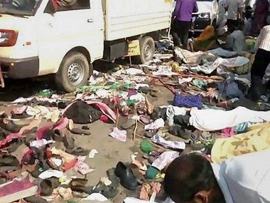 Opposition parties hold UP govt responsible for Varanasi stampede Opposition parties hold UP govt responsible for Varanasi stampede