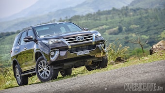 Image gallery: 2016 Toyota Fortuner review