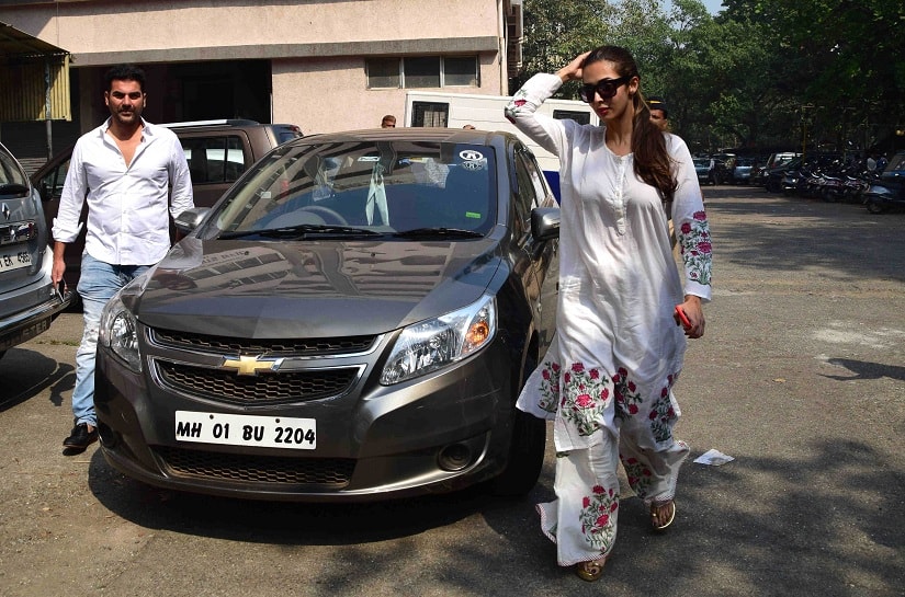 Bollywood actors Malaika Arora Khan and Arbaaz Khan leaves from Bandra Family Court, in Mumbai, India on November 29, 2016.The couple appeared in court for the mandatory counseling session. (Sanket Shinde/ SOLARIS IMAGES)