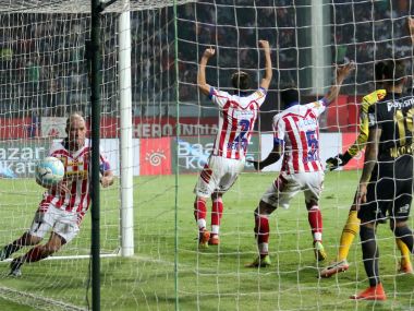 ISL 2016: Atletico de Kolkata, NorthEast United share the spoils after late equaliser from Iain Hume ISL 2016: Atletico de Kolkata, NorthEast United share the spoils after late equaliser from Iain Hume