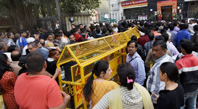 Demonetisation: As tempers rise, India is running out of patience and currency Demonetisation: As tempers rise, India is running out of patience and currency