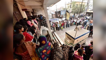 Demonetisation: After curfew, cash crisis and internet blockade brings Kashmir Valley to grinding halt